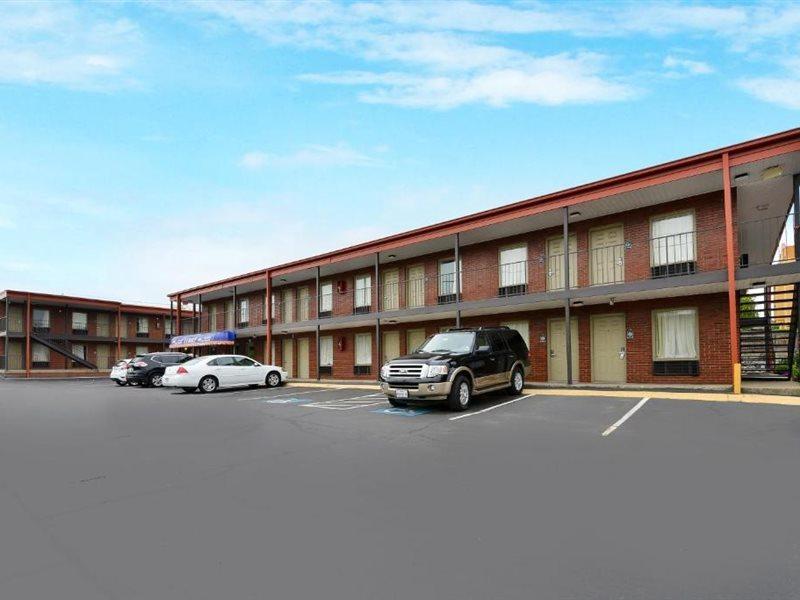 Rodeway Inn Нашвил Екстериор снимка